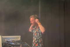DJ-2